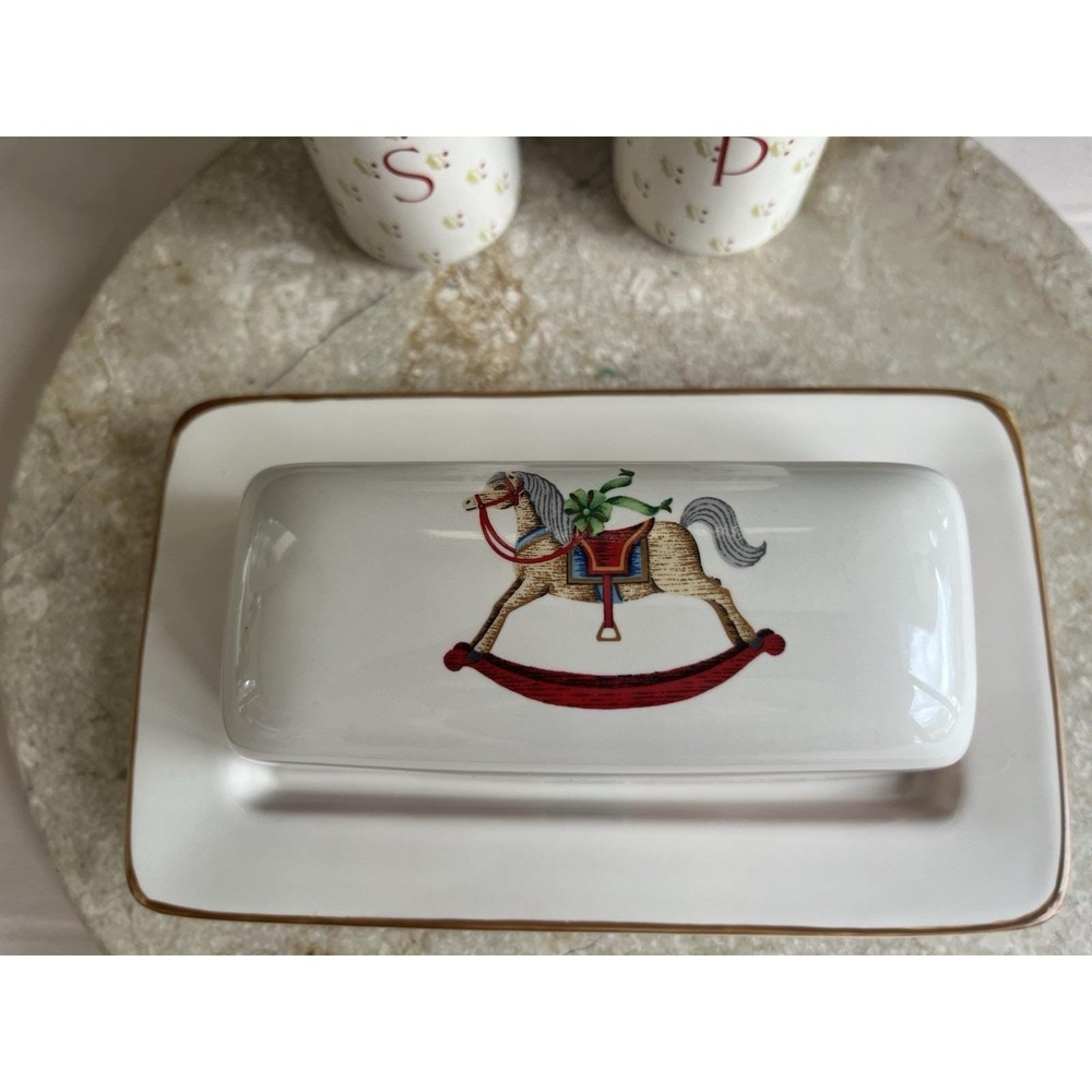 Vintage Carlton Hall By Kobe Christmas Hostess Set Butter Dish , Salt And Pepper - Picture 2 of 5